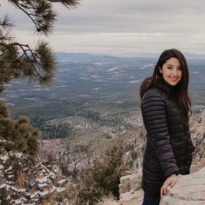 Meet your Posher, Candice